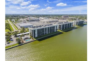 300 S Sykes Creek Parkway, 204, Merritt Island