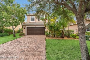1939 Grey Falcon Circle Sw, Vero Beach