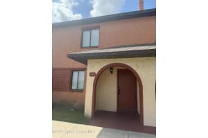 124 San Juan Circle, Melbourne