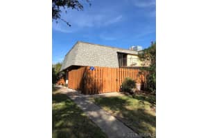 3401 Purdue Street, Melbourne