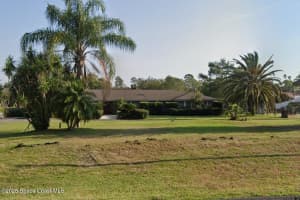 415 S Carpenter Road, Titusville