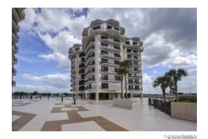 2555 Crisp Tide Way, Melbourne