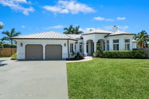 610 Rio Pino N, Melbourne