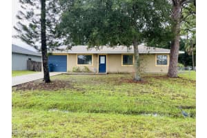 241 Medea Avenue Nw, Palm Bay