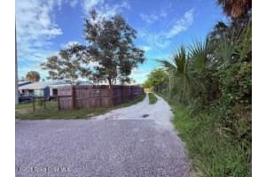 165 S Tropical Trail, B, Merritt Island