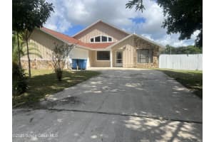 853 Banks Street Nw, Palm Bay