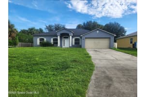271 Lagoon Street Sw, Palm Bay