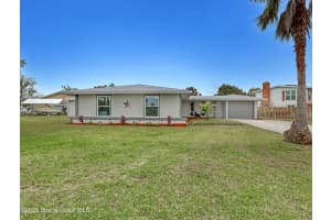 872 Sadnet Circle Ne, Palm Bay