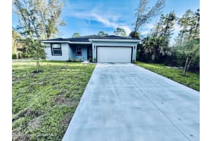 475 La Coco Street Sw, Palm Bay