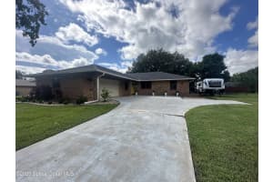 130 Nesbitt Street Ne, Palm Bay