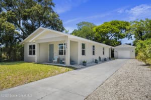 204 Lantana Lane, Melbourne
