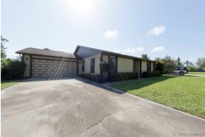 2420 Windchaser Court, Melbourne