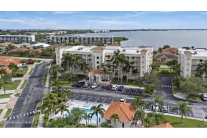 551 Casa Bella Drive, 204, Cape Canaveral