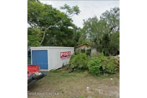 112 Colomba Road, DeBary