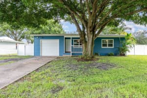 190 Stephenson Drive Ne, Melbourne