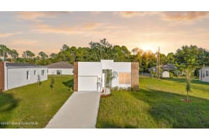 3283 Slama Avenue Se, Palm Bay