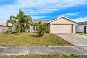 1247 Van Tassell Trail Ne, Palm Bay