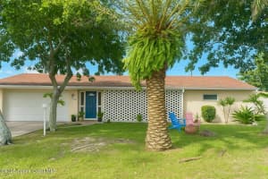 302 W Osceola Lane, Cocoa Beach