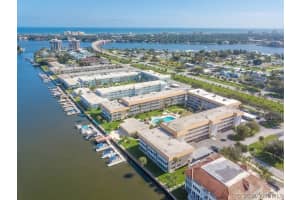 905 Starboard Dr Drive, Vero Beach