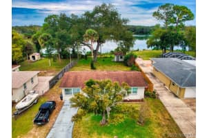 2995 Dampier Drive, Melbourne