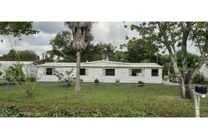 1518 Minutemen Causeway E 16, Cocoa Beach