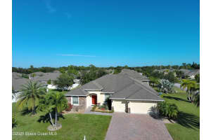 5830 Wyndham Manor, Vero Beach