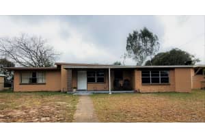 581 Hillside Court, Melbourne