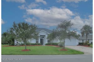 935 Sw Southlakes Way Sw, Vero Beach