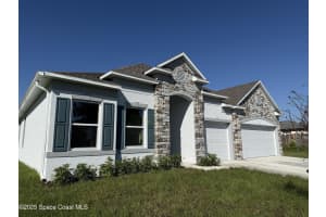575 Sauders Road Se, Palm Bay