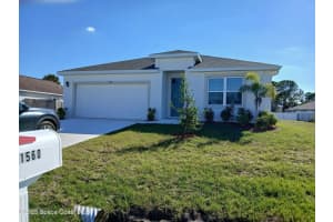 1560 Gardenton Street Nw, Palm Bay