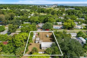 326 Iris Street, Cocoa