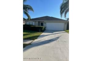 311 Three Olks Drive, Edgewater