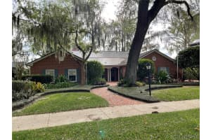 720 Wickham Lakes Drive, Melbourne