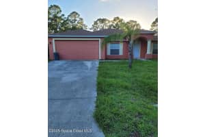 3266 Weyburn Avenue Se, Palm Bay