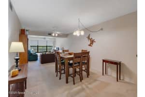 27 Plantation Drive 202, Vero Beach