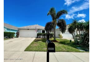 2226 Redwood Circle Ne, Palm Bay