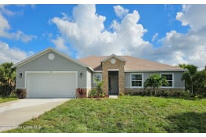 571 Fondulac Street Sw, Palm Bay