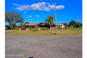 565 Heather Avenue Ne, Palm Bay