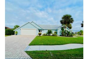 904 Kensington Drive, Cocoa