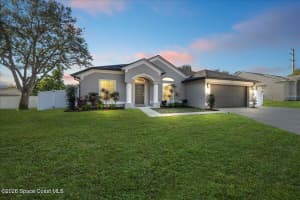 5710 Peacock Court, Titusville