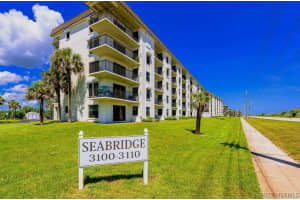 575 Shadow Wood Lane 235, Titusville