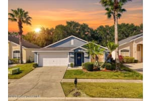 632 Bloomingdale Drive, Davenport