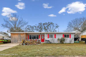 925 Lois Lane, Titusville