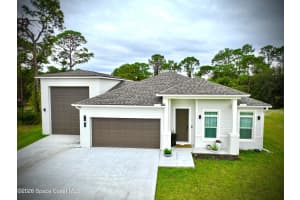 105 Delia Avenue Nw, Palm Bay