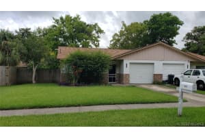319 Moray Drive Sw, Palm Bay