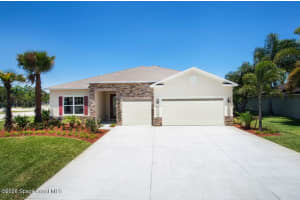 1726 Kamsack Street Nw, Palm Bay