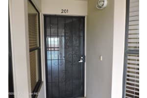 6240 E Mirror Lake Drive 201, Sebastian