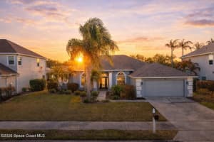 776 Autumn Glen Drive, Melbourne