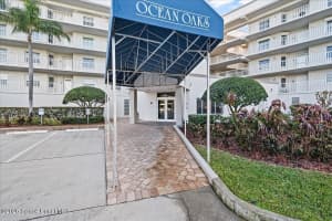 8700 Ridgewood Avenue Ph2a, Cape Canaveral