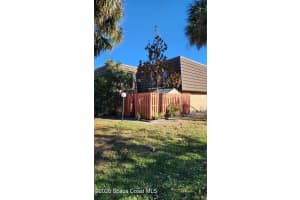 3311 Vista Oaks Circle Ne, Palm Bay